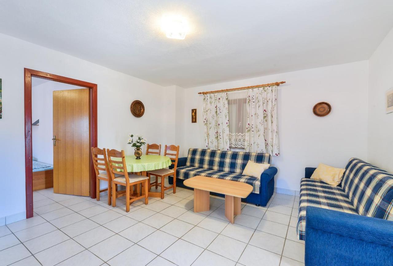Apartments Gogoljak Vir Exterior photo