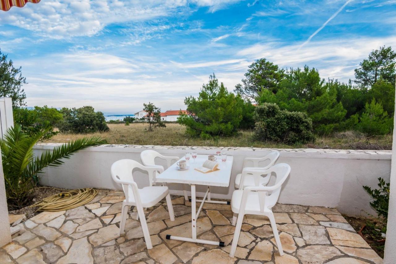 Apartments Gogoljak Vir Exterior photo
